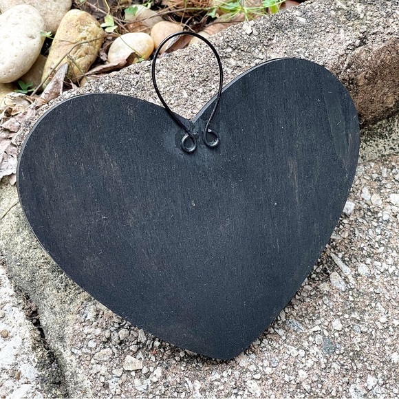 Small Groovy Flower Child Heart Wooden Wall Plaque - Picture 5 of 5